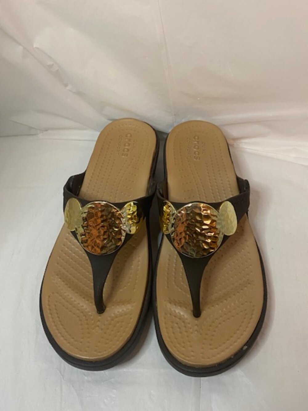 Crocs Sanrah Wedge Sandals Brown/gold, Women's Size 8 - Picture 6 of 8